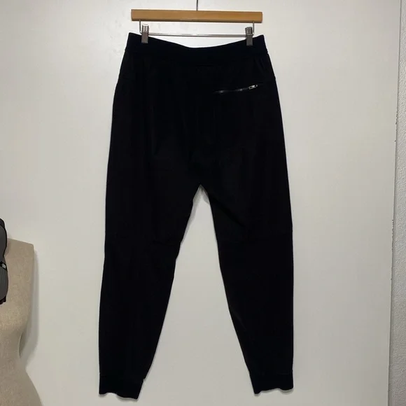 Lululemon Men’s Jogger Size Large in Black - Picture 2 of 16